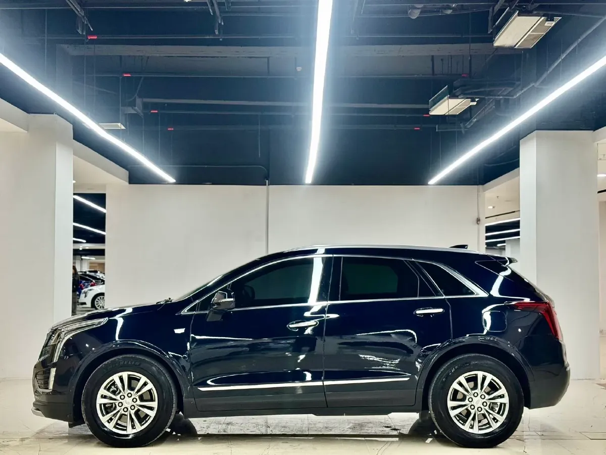 2021 Cadillac XT5 2.0T 237HP L4 9AT,autocango,china used car exporter,china ev exporter,chinese used car exporter,chinese used ev exporter