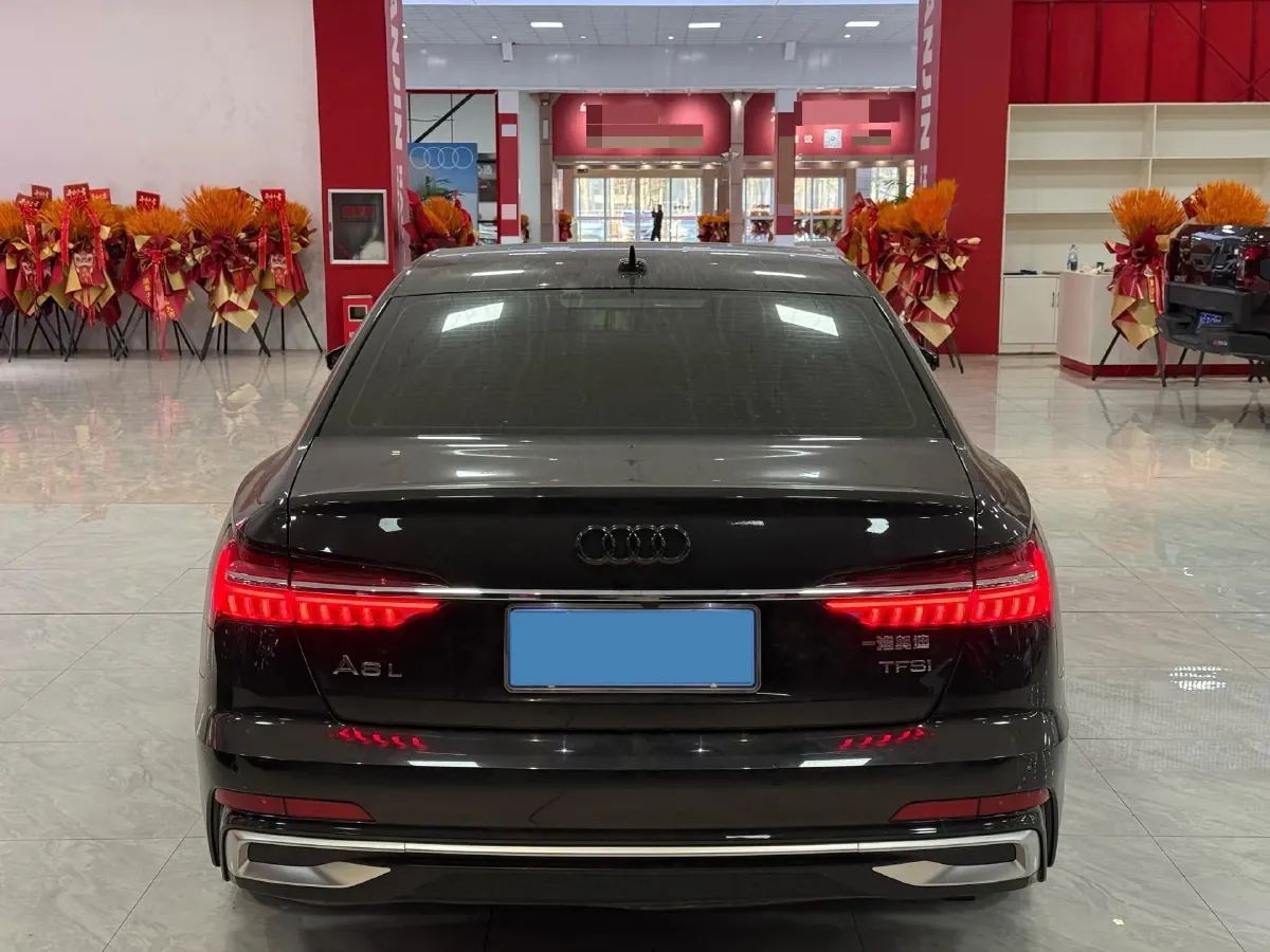 2023 Audi A6L 2.0T 190HP L4 7DCT,autocango,china used car exporter,china ev exporter,chinese used car exporter,chinese used ev exporter