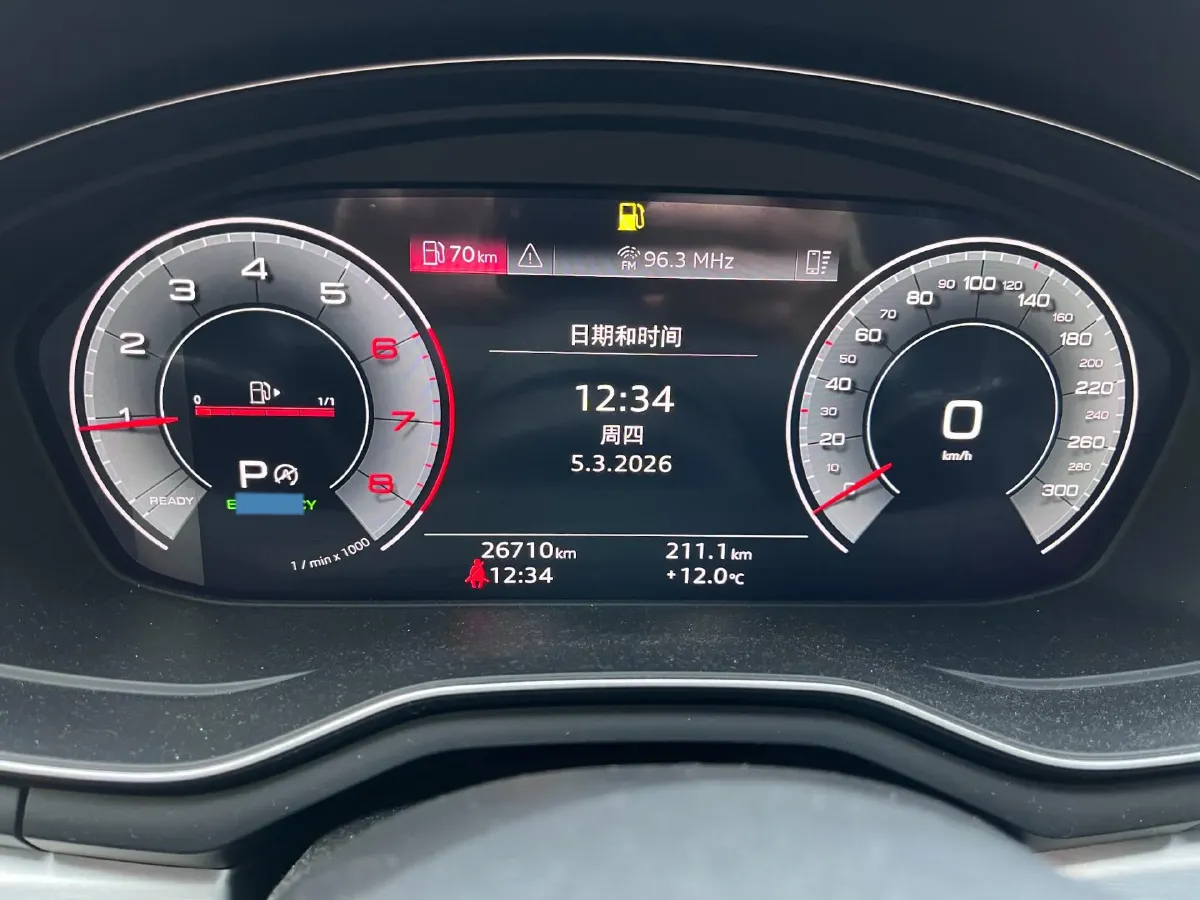 2023 Audi A4L 2.0T 190HP L4 7DCT,autocango,china used car exporter,china ev exporter,chinese used car exporter,chinese used ev exporter