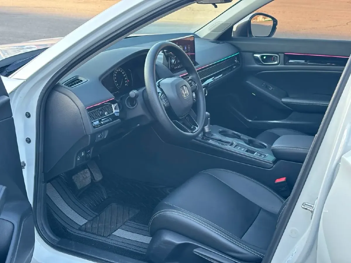 2023 Honda Civic 1.5T 182HP L4 CVT,autocango,china used car exporter,china ev exporter,chinese used car exporter,chinese used ev exporter