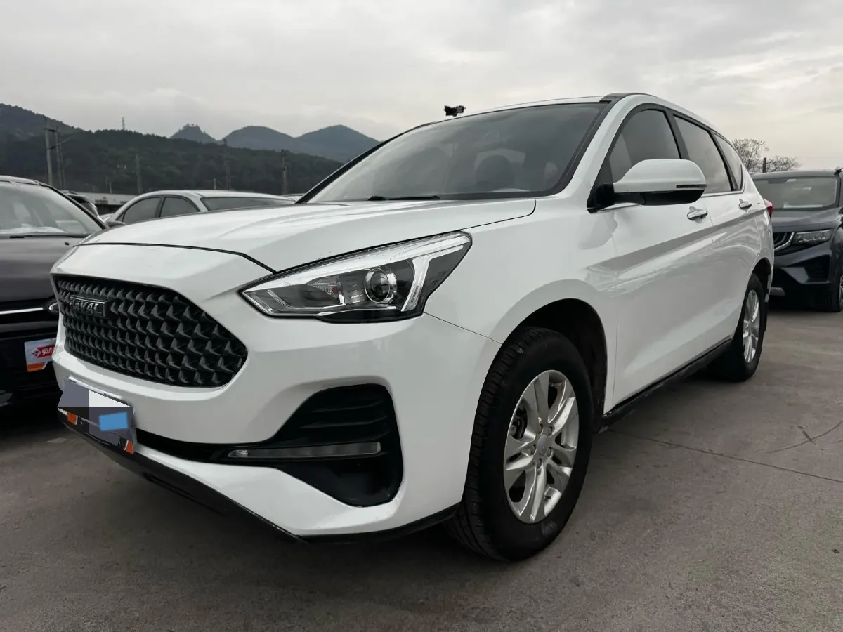 2019 Haval M6 1.5T 150HP L4 7DCT,autocango,china used car exporter,china ev exporter,chinese used car exporter,chinese used ev exporter