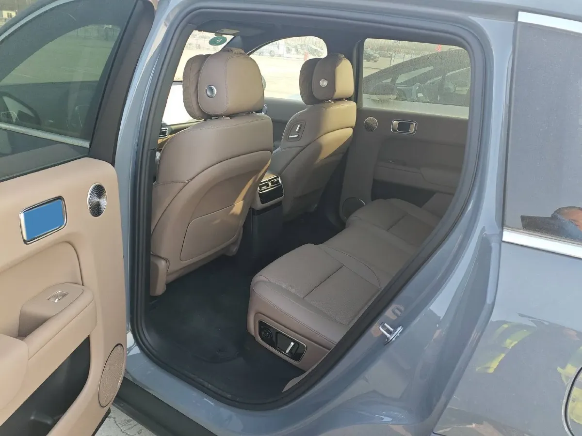 2025 Li L7 Range Extended 154HP REEV,autocango,china used car exporter,china ev exporter,chinese used car exporter,chinese used ev exporter