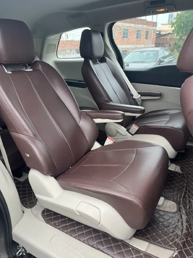 2023 Buick GL8 2.0T 237HP L4 9AT,autocango,china used car exporter,china ev exporter,chinese used car exporter,chinese used ev exporter