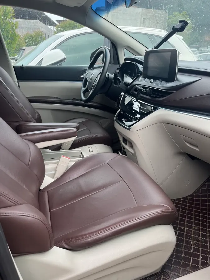 2023 Buick GL8 2.0T 237HP L4 9AT,autocango,china used car exporter,china ev exporter,chinese used car exporter,chinese used ev exporter