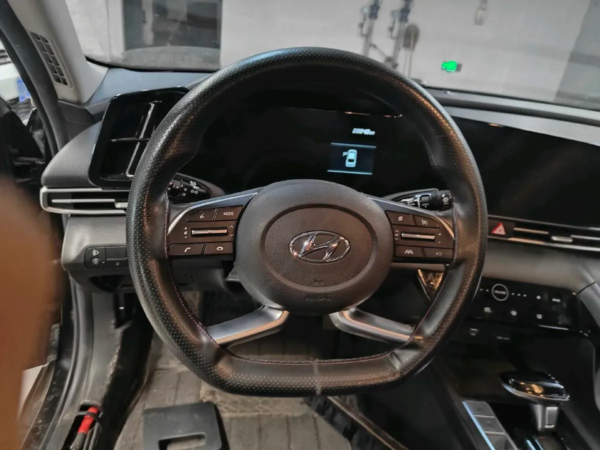 2021 Hyundai Elantra 1.5L 115HP L4 CVT,autocango,china used car exporter,china ev exporter,chinese used car exporter,chinese used ev exporter