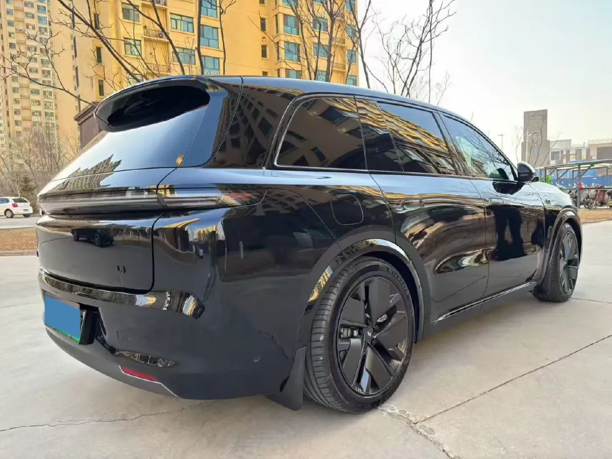 2025 Li L8 Range Extended 154HP REEV,autocango,china used car exporter,china ev exporter,chinese used car exporter,chinese used ev exporter