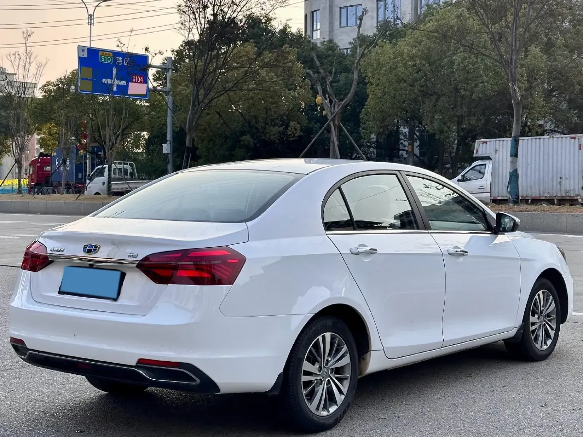 2018 Geely Emgrand 1.5L 109HP L4 5MT,autocango,china used car exporter,china ev exporter,chinese used car exporter,chinese used ev exporter