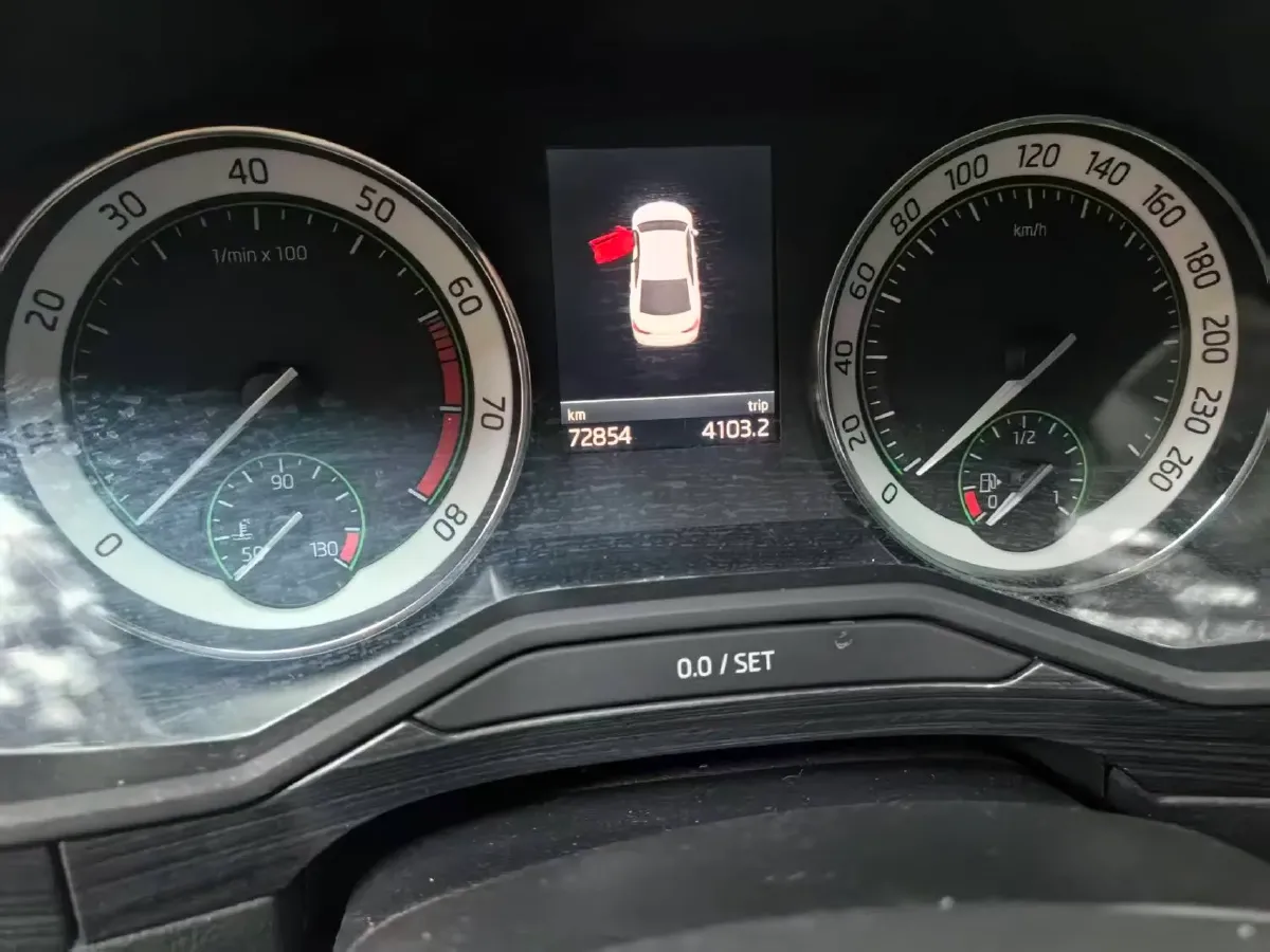 2018 Skoda Kodiak 1.8T 180HP L4 7DCT,autocango,china used car exporter,china ev exporter,chinese used car exporter,chinese used ev exporter