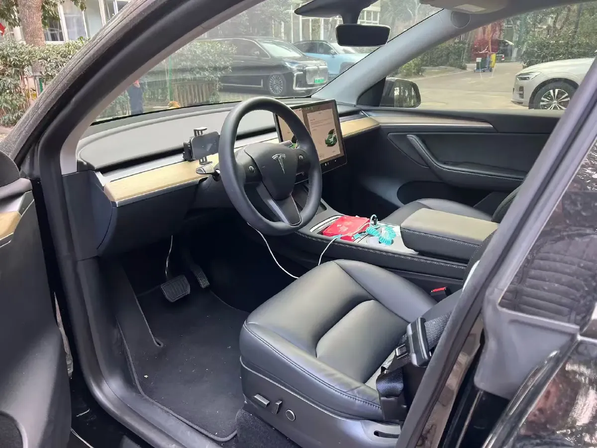 2022 Tesla Model Y BEV 60KWH,autocango,china used car exporter,china ev exporter,chinese used car exporter,chinese used ev exporter