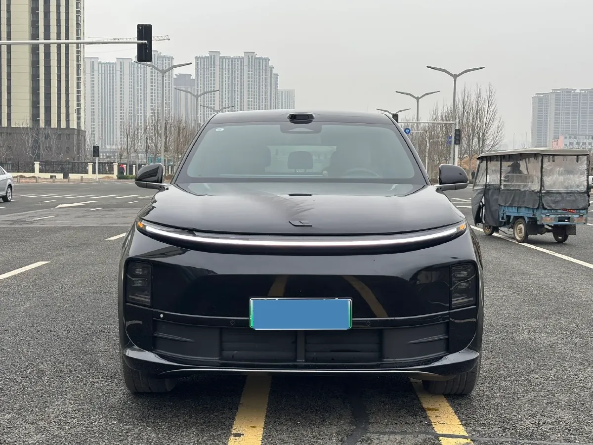 2025 Li L6 Range Extended 154HP L4 REEV,autocango,china used car exporter,china ev exporter,chinese used car exporter,chinese used ev exporter
