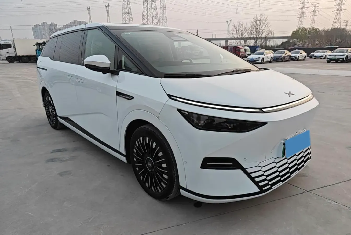 2025 Xpeng X9 BEV,autocango,china used car exporter,china ev exporter,chinese used car exporter,chinese used ev exporter