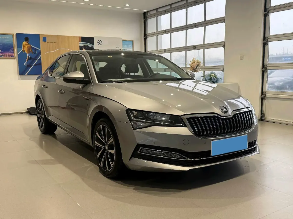 2023 Skoda Superb 1.4T 150HP L4 7DCT,autocango,china used car exporter,china ev exporter,chinese used car exporter,chinese used ev exporter