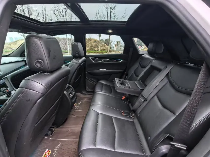 2021 Cadillac XT5 2.0T 237HP L4 9AT,autocango,china used car exporter,china ev exporter,chinese used car exporter,chinese used ev exporter