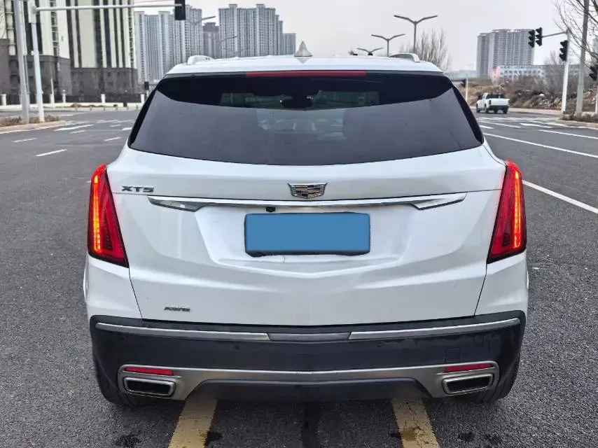 2021 Cadillac XT5 2.0T 237HP L4 9AT,autocango,china used car exporter,china ev exporter,chinese used car exporter,chinese used ev exporter