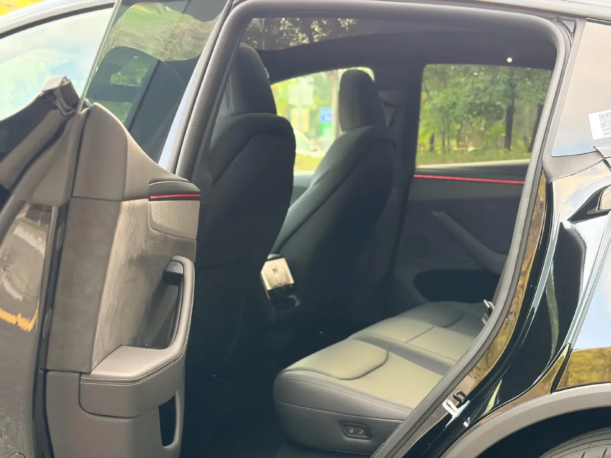 2026 Tesla Model Y BEV,autocango,china used car exporter,china ev exporter,chinese used car exporter,chinese used ev exporter