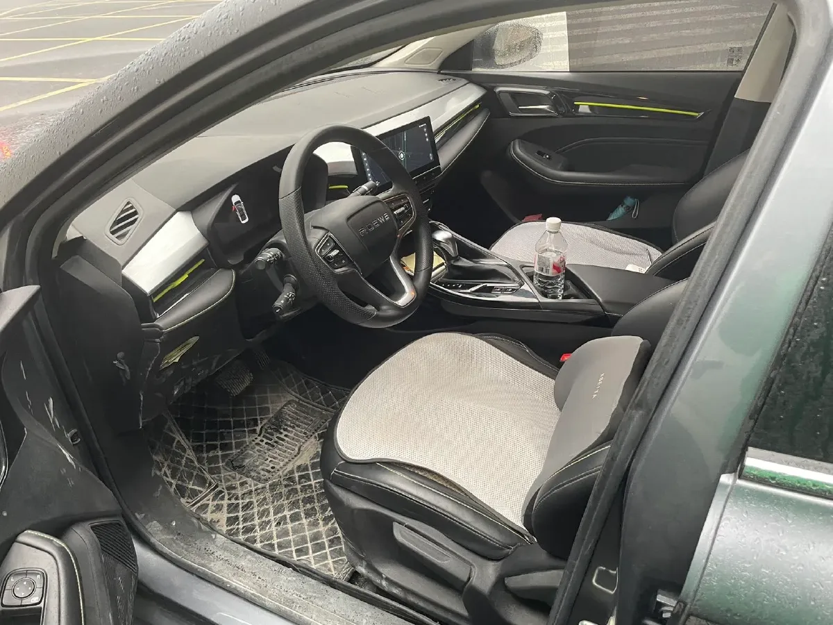 2021 Roewe i5 1.5L 120HP L4 CVT,autocango,china used car exporter,china ev exporter,chinese used car exporter,chinese used ev exporter