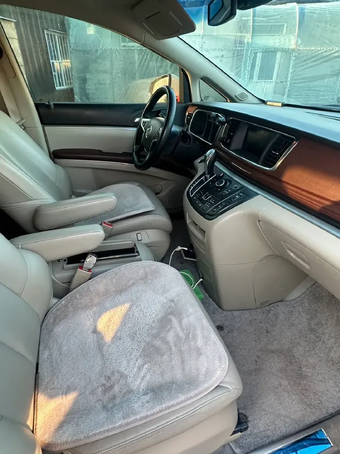 2018 Buick GL8 2.0T 260HP L4 6AT,autocango,china used car exporter,china ev exporter,chinese used car exporter,chinese used ev exporter