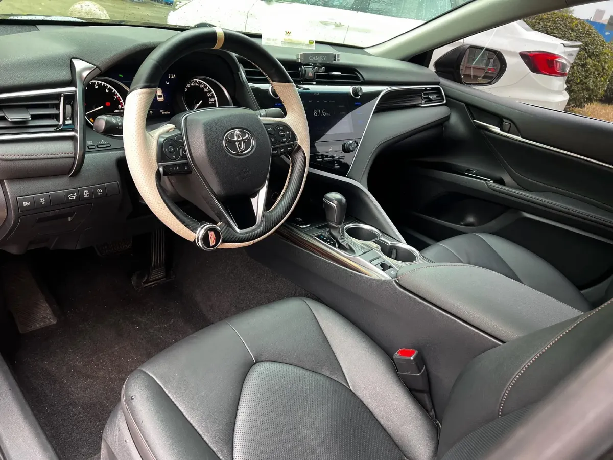 2019 Toyota Camry 2.0L 178HP L4 CVT,autocango,china used car exporter,china ev exporter,chinese used car exporter,chinese used ev exporter