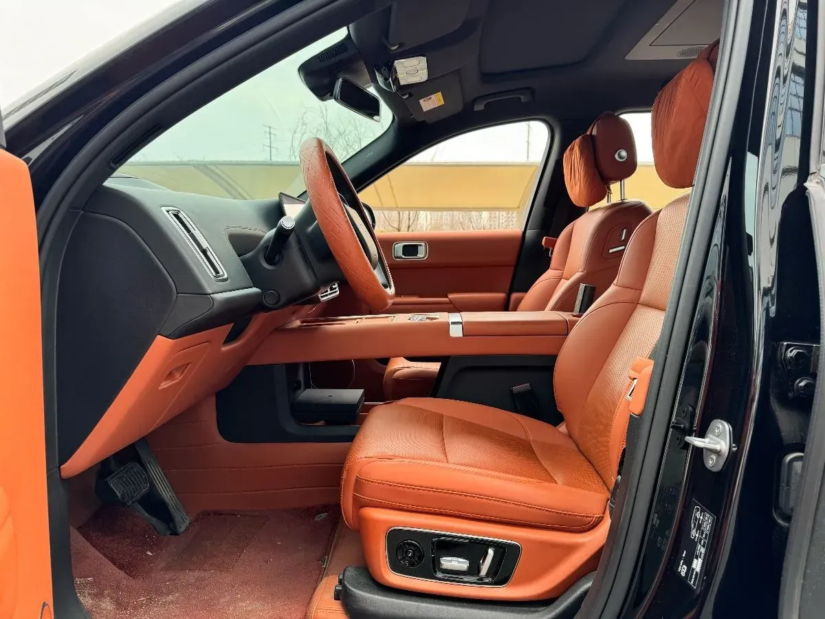 2024 Li L9 Range Extended 154HP REEV 52.3KWH,autocango,china used car exporter,china ev exporter,chinese used car exporter,chinese used ev exporter