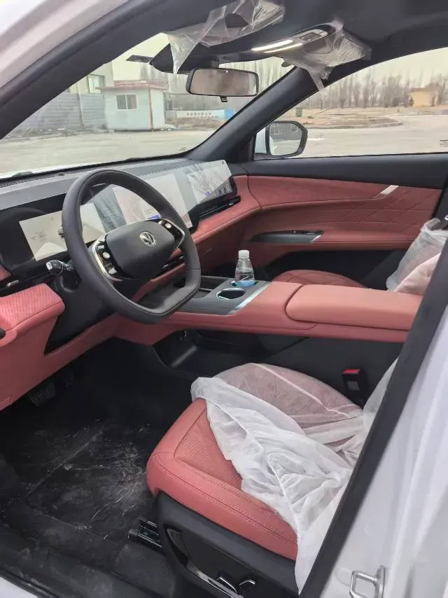 2025 ChangAn CS75 Plus 1.5T 188HP L4 8AT,autocango,china used car exporter,china ev exporter,chinese used car exporter,chinese used ev exporter