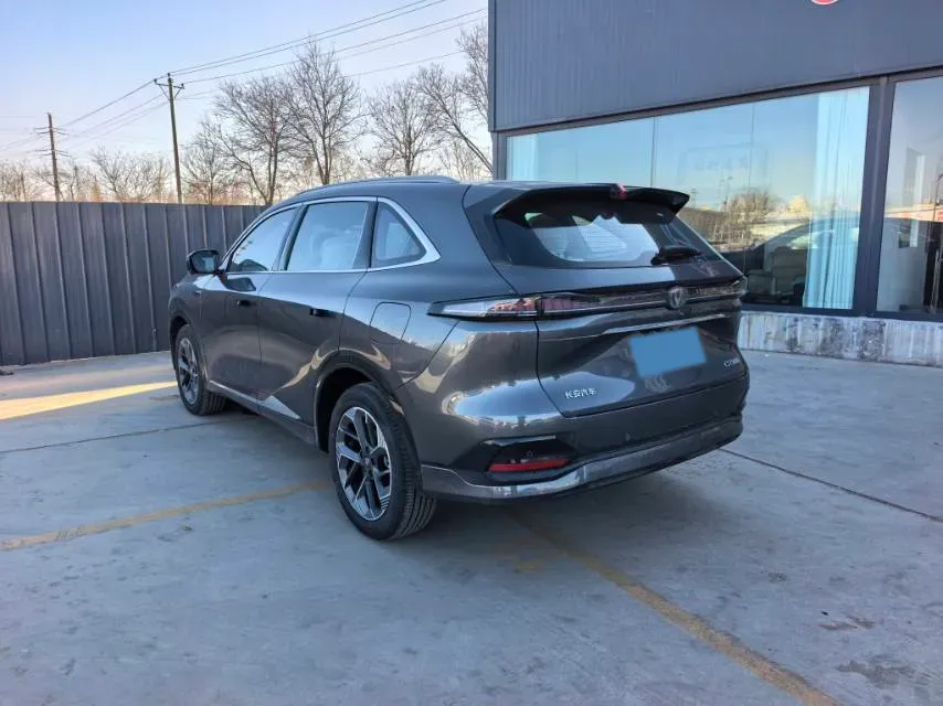 2025 ChangAn CS75 Plus 1.5T 188HP L4 8AT,autocango,china used car exporter,china ev exporter,chinese used car exporter,chinese used ev exporter