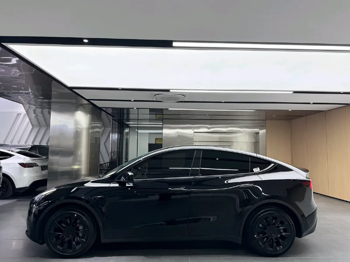 2022 Tesla Model Y BEV 60KWH,autocango,china used car exporter,china ev exporter,chinese used car exporter,chinese used ev exporter