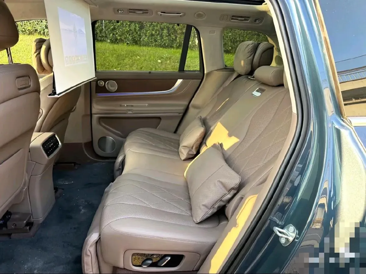 2024 AITO AITO M9 1.5T 152HP L4 REEV 42KWH,autocango,china used car exporter,china ev exporter,chinese used car exporter,chinese used ev exporter