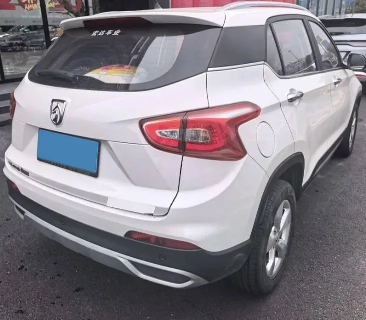 2017 BaoJun 310W 1.5L 105HP L4 6MT,autocango,china used car exporter,china ev exporter,chinese used car exporter,chinese used ev exporter