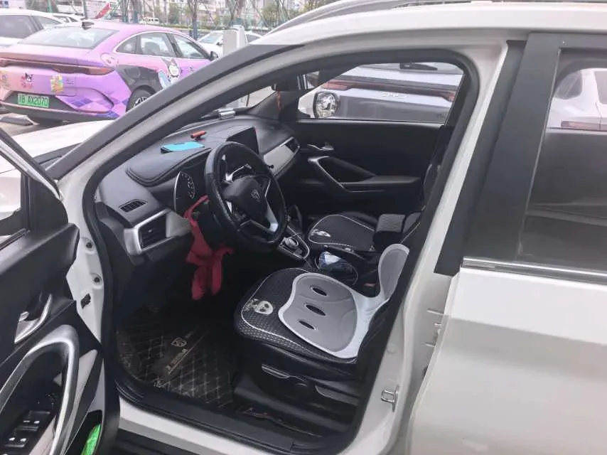 2017 BaoJun 310W 1.5L 105HP L4 6MT,autocango,china used car exporter,china ev exporter,chinese used car exporter,chinese used ev exporter