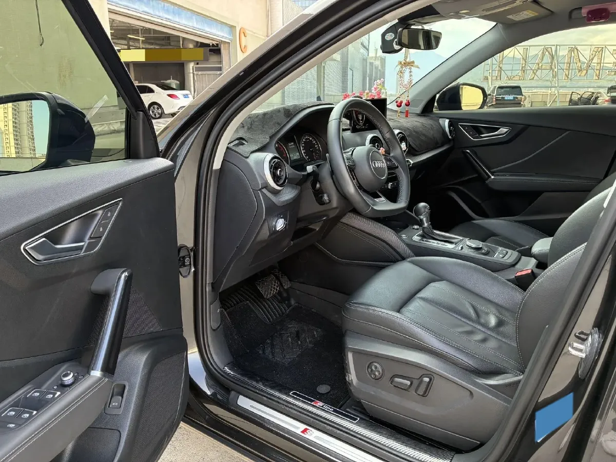 2023 Audi Q2L 1.5T 160HP L4 7DCT,autocango,china used car exporter,china ev exporter,chinese used car exporter,chinese used ev exporter