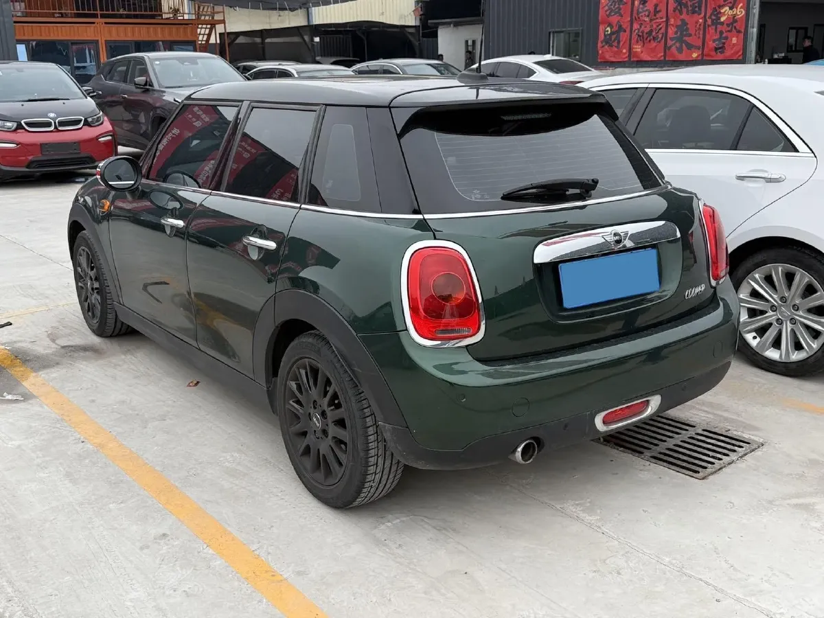 2016 MINI MINI 1.5T 136HP L3 6AT,autocango,china used car exporter,china ev exporter,chinese used car exporter,chinese used ev exporter