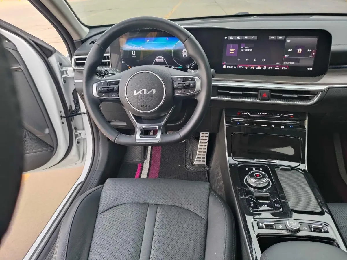 2021 Toyota Camry 2.0L 178HP L4 CVT,autocango,china used car exporter,china ev exporter,chinese used car exporter,chinese used ev exporter