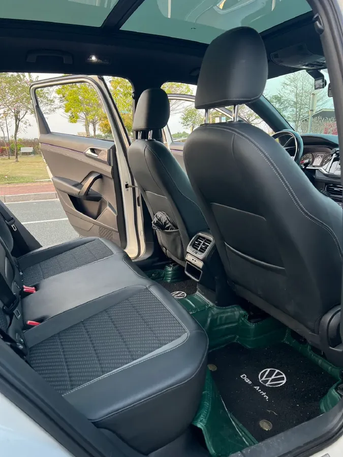 2020 Volkswagen Tharu 1.4T 150HP L4 7DCT,autocango,china used car exporter,china ev exporter,chinese used car exporter,chinese used ev exporter