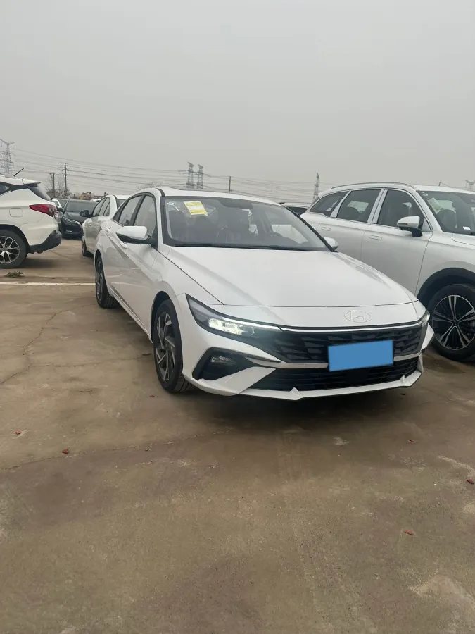 2023 Hyundai Elantra 1.5L 115HP L4 CVT,autocango,china used car exporter,china ev exporter,chinese used car exporter,chinese used ev exporter
