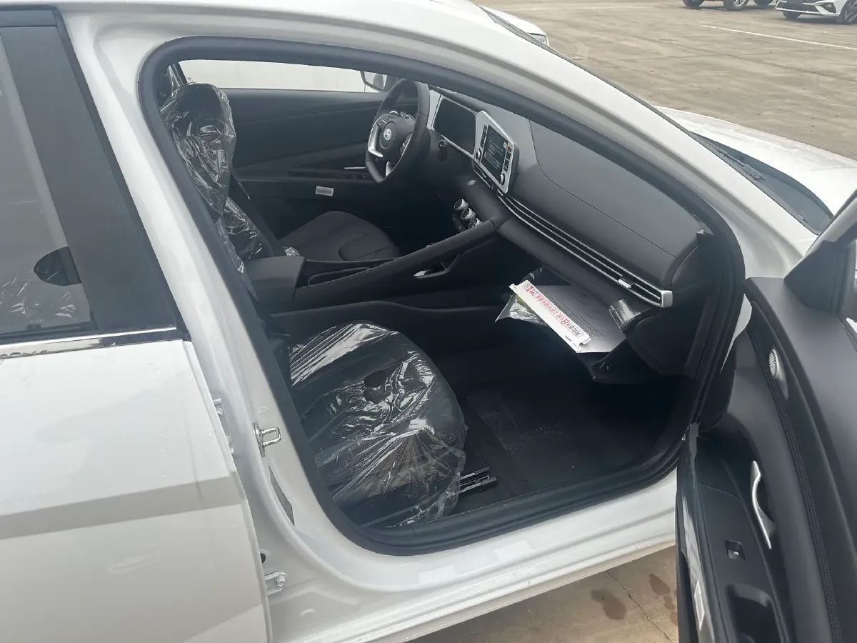 2023 Hyundai Elantra 1.5L 115HP L4 CVT,autocango,china used car exporter,china ev exporter,chinese used car exporter,chinese used ev exporter