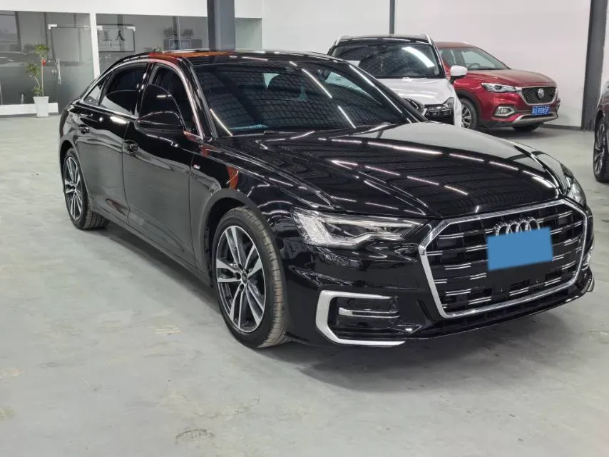 2023 Audi A6L 2.0T 190HP L4 7DCT,autocango,china used car exporter,china ev exporter,chinese used car exporter,chinese used ev exporter