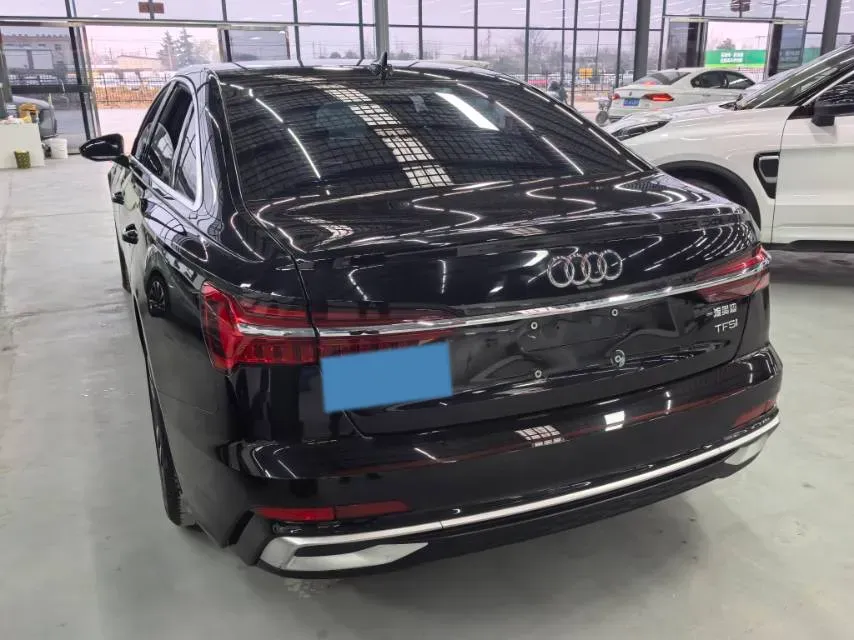2023 Audi A6L 2.0T 190HP L4 7DCT,autocango,china used car exporter,china ev exporter,chinese used car exporter,chinese used ev exporter