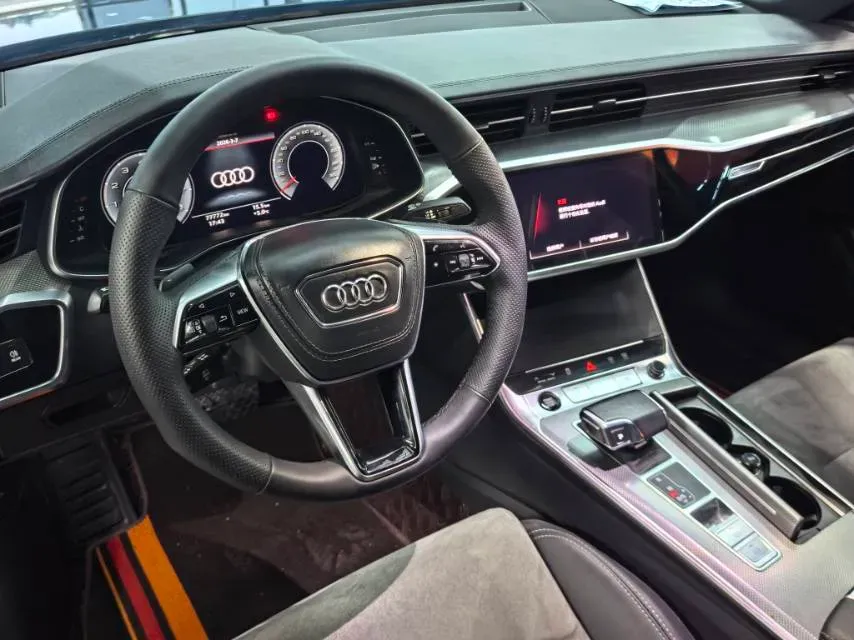 2023 Audi A6L 2.0T 190HP L4 7DCT,autocango,china used car exporter,china ev exporter,chinese used car exporter,chinese used ev exporter
