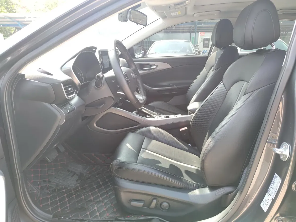 2019 Hyundai La Festa 1.6T 190HP L4 7DCT,autocango,china used car exporter,china ev exporter,chinese used car exporter,chinese used ev exporter