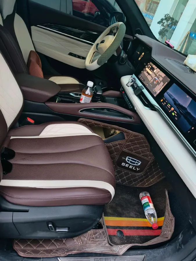 2021 Geely Monjaro 2.0T 218HP L4 7DCT,autocango,china used car exporter,china ev exporter,chinese used car exporter,chinese used ev exporter