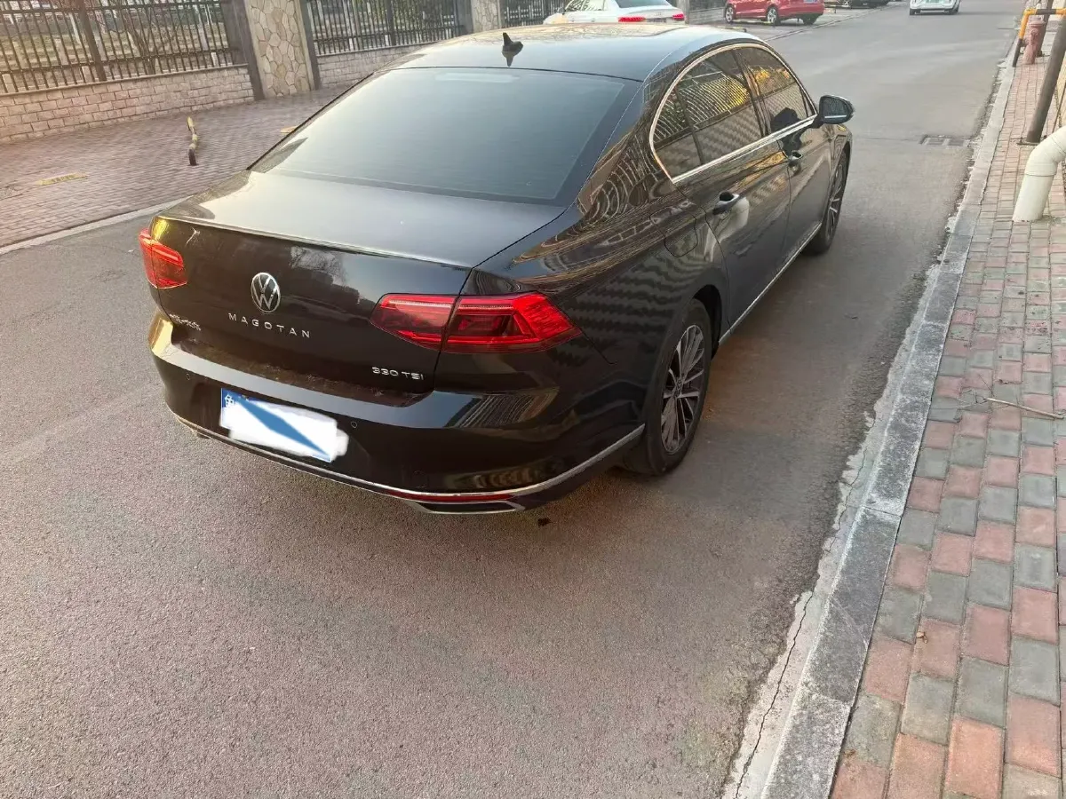 2020 Volkswagen Magotan 2.0T 186HP L4 7DCT,autocango,china used car exporter,china ev exporter,chinese used car exporter,chinese used ev exporter