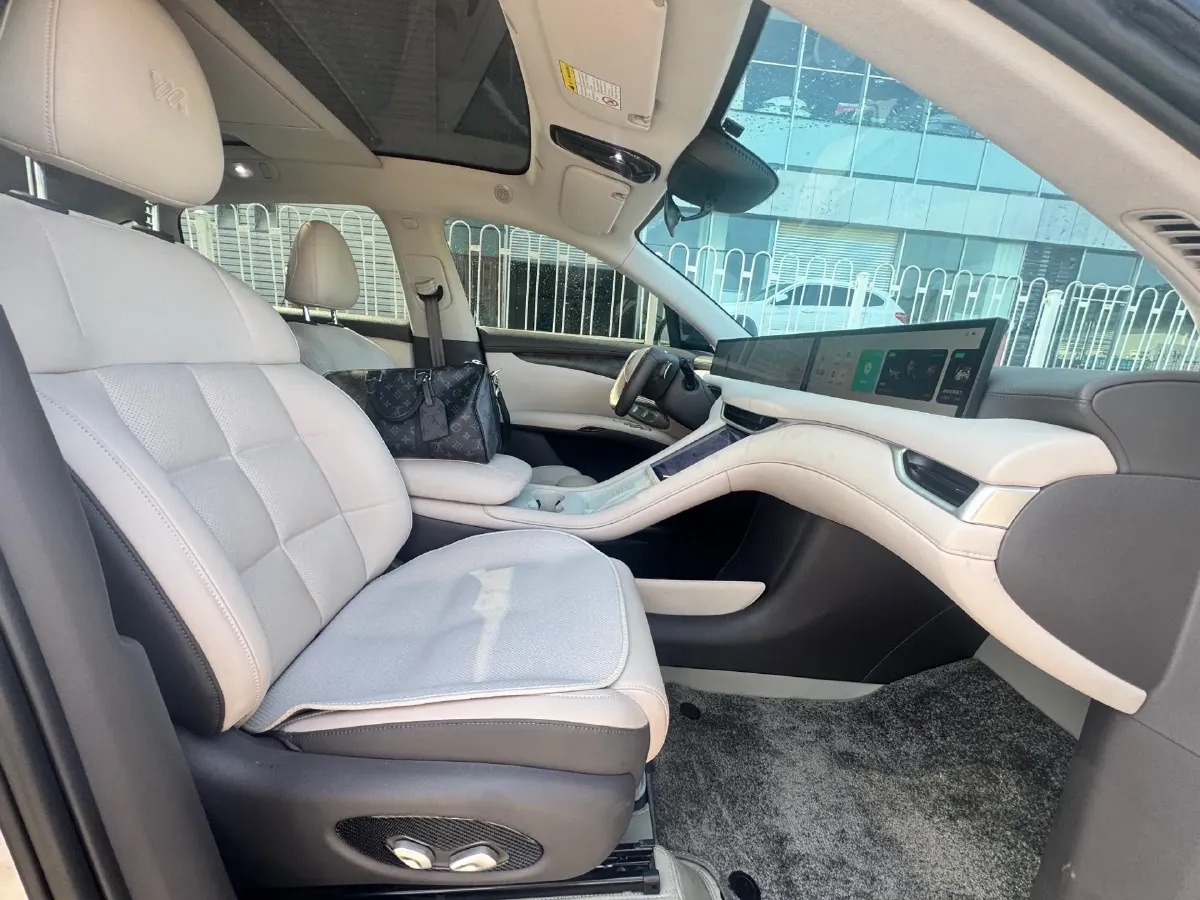 2023 IM LS6 BEV 71KWH,autocango,china used car exporter,china ev exporter,chinese used car exporter,chinese used ev exporter