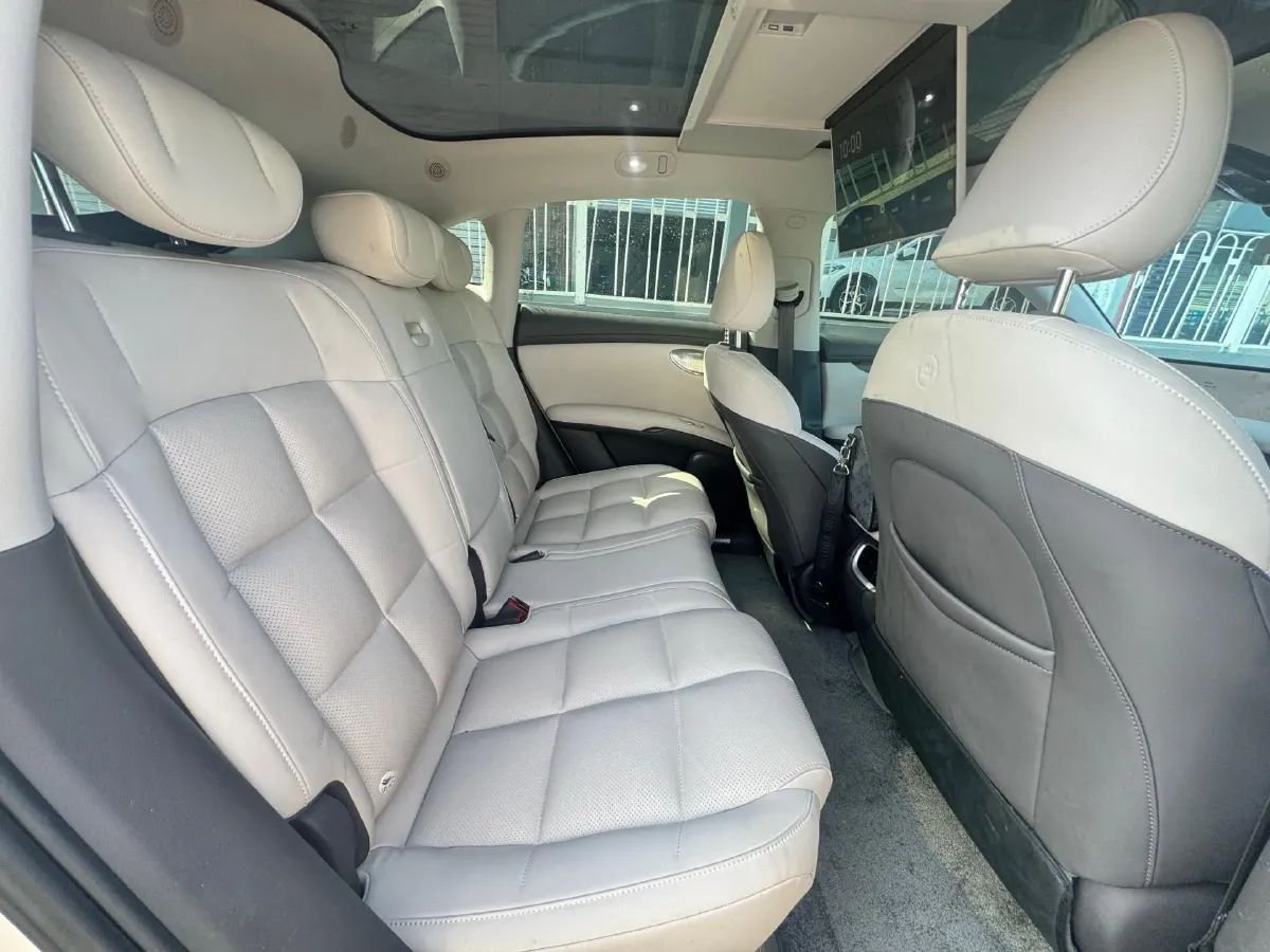 2023 IM LS6 BEV 71KWH,autocango,china used car exporter,china ev exporter,chinese used car exporter,chinese used ev exporter