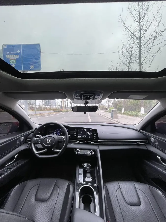 2022 Hyundai Elantra 1.5L 115HP L4 CVT,autocango,china used car exporter,china ev exporter,chinese used car exporter,chinese used ev exporter