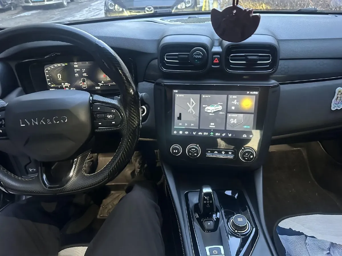 2022 LYNK&CO 03 1.5T 180HP L3 7DCT,autocango,china used car exporter,china ev exporter,chinese used car exporter,chinese used ev exporter