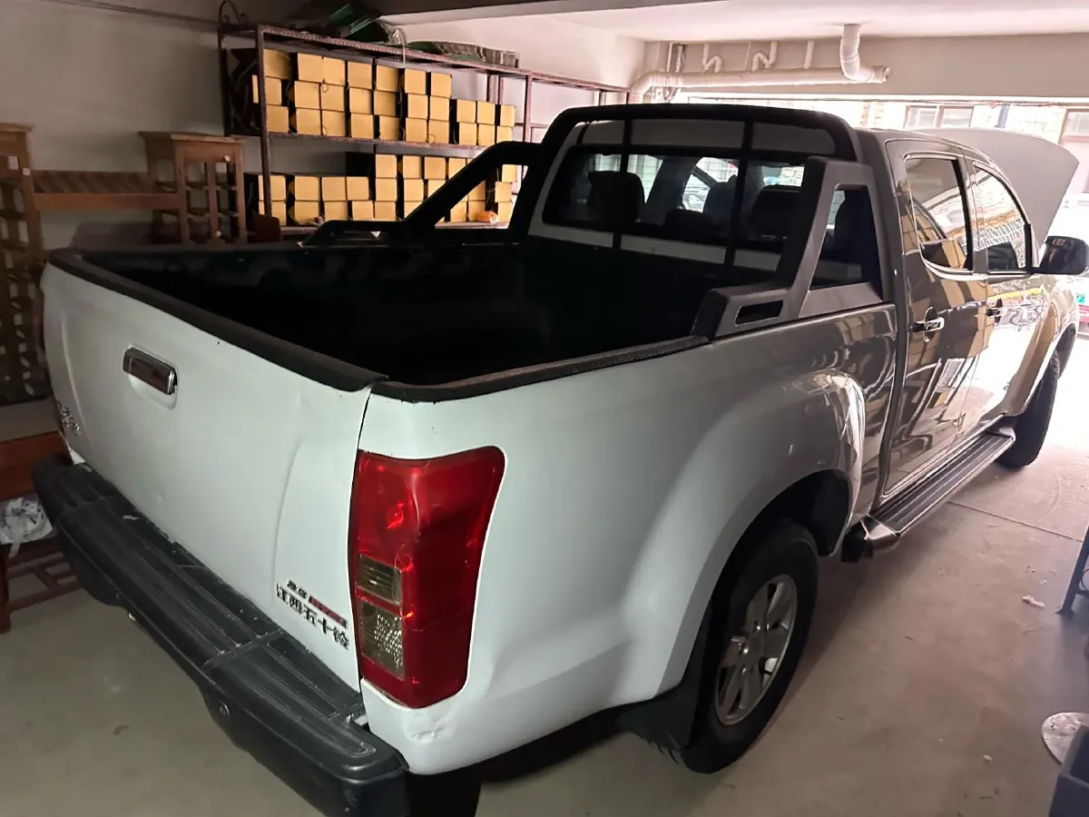 2019 Isuzu LingTuo 2.5T 129HP L4 6MT,autocango,china used car exporter,china ev exporter,chinese used car exporter,chinese used ev exporter