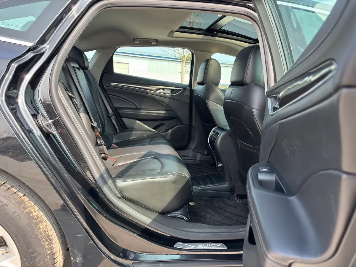 2021 Buick Larcosse 1.5T 169HP L4 9AT,autocango,china used car exporter,china ev exporter,chinese used car exporter,chinese used ev exporter