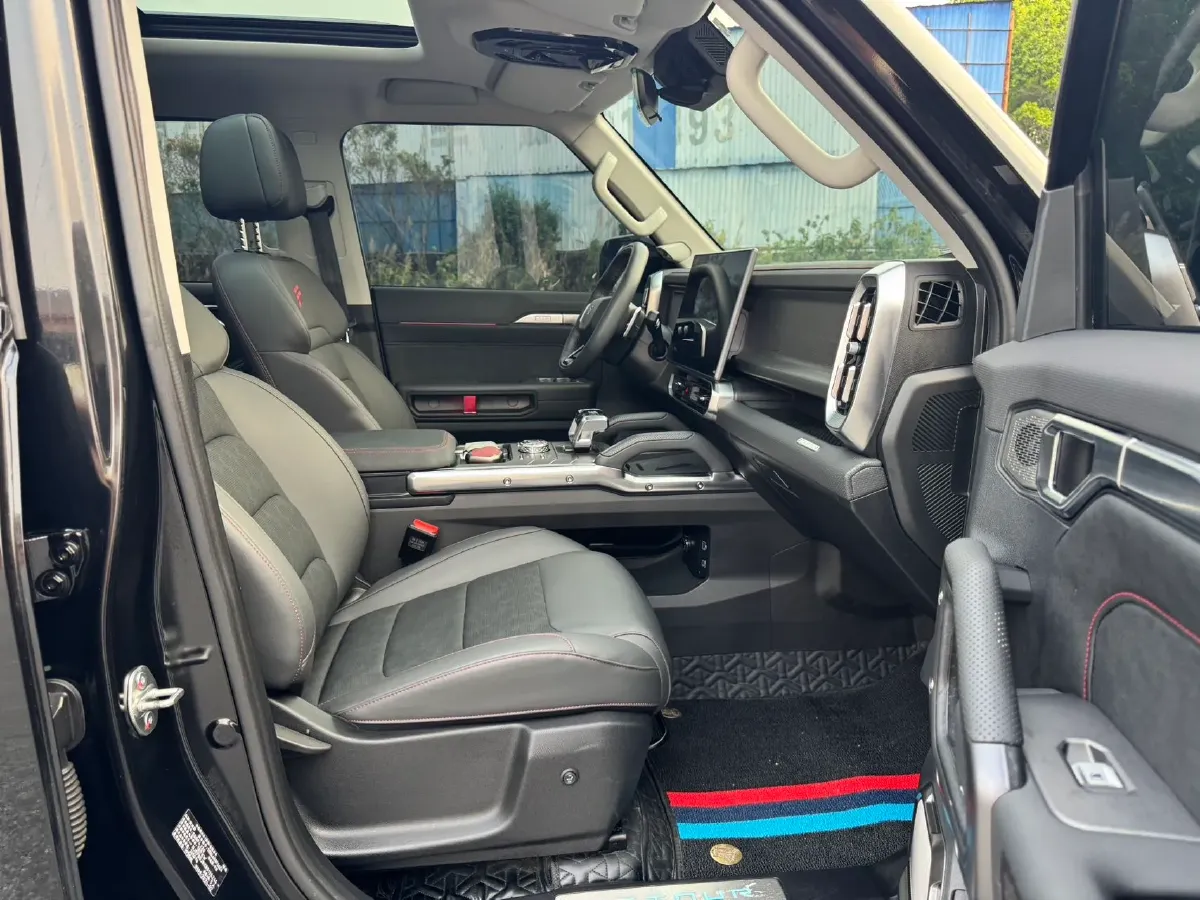 2024 Jetour Traveller 2.0T 254HP L4 7DCT,autocango,china used car exporter,china ev exporter,chinese used car exporter,chinese used ev exporter