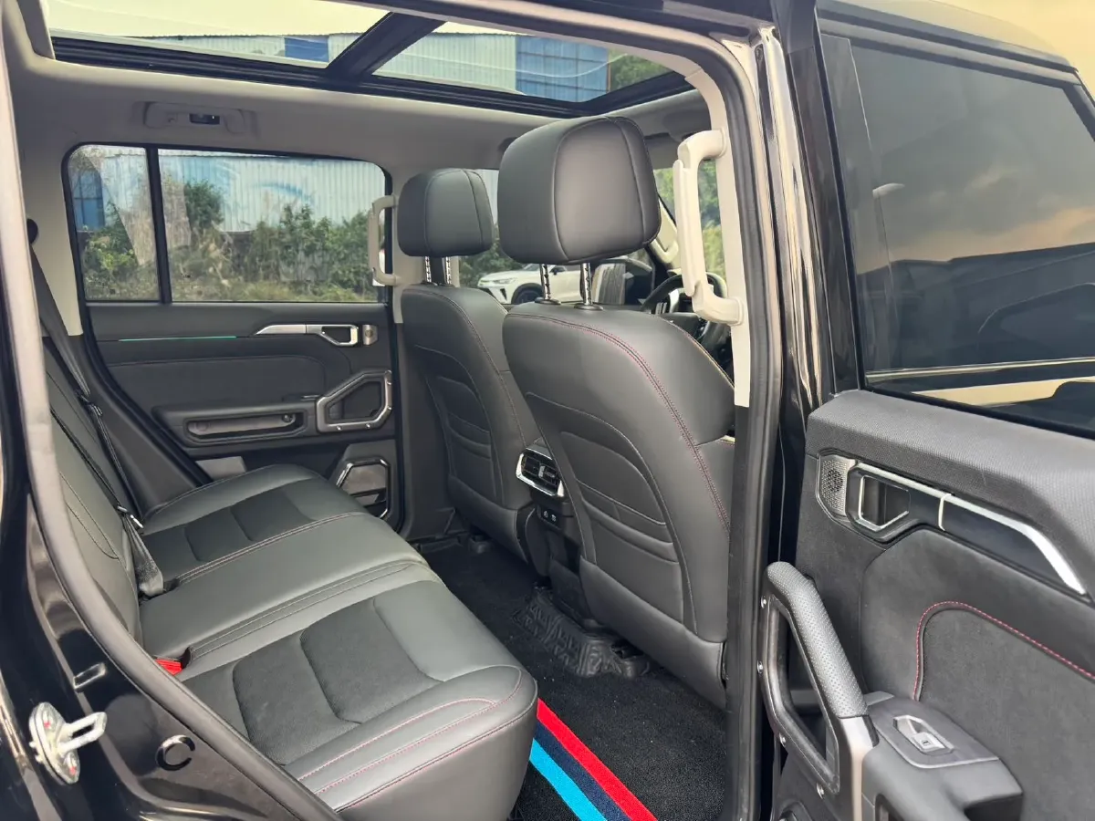 2024 Jetour Traveller 2.0T 254HP L4 7DCT,autocango,china used car exporter,china ev exporter,chinese used car exporter,chinese used ev exporter