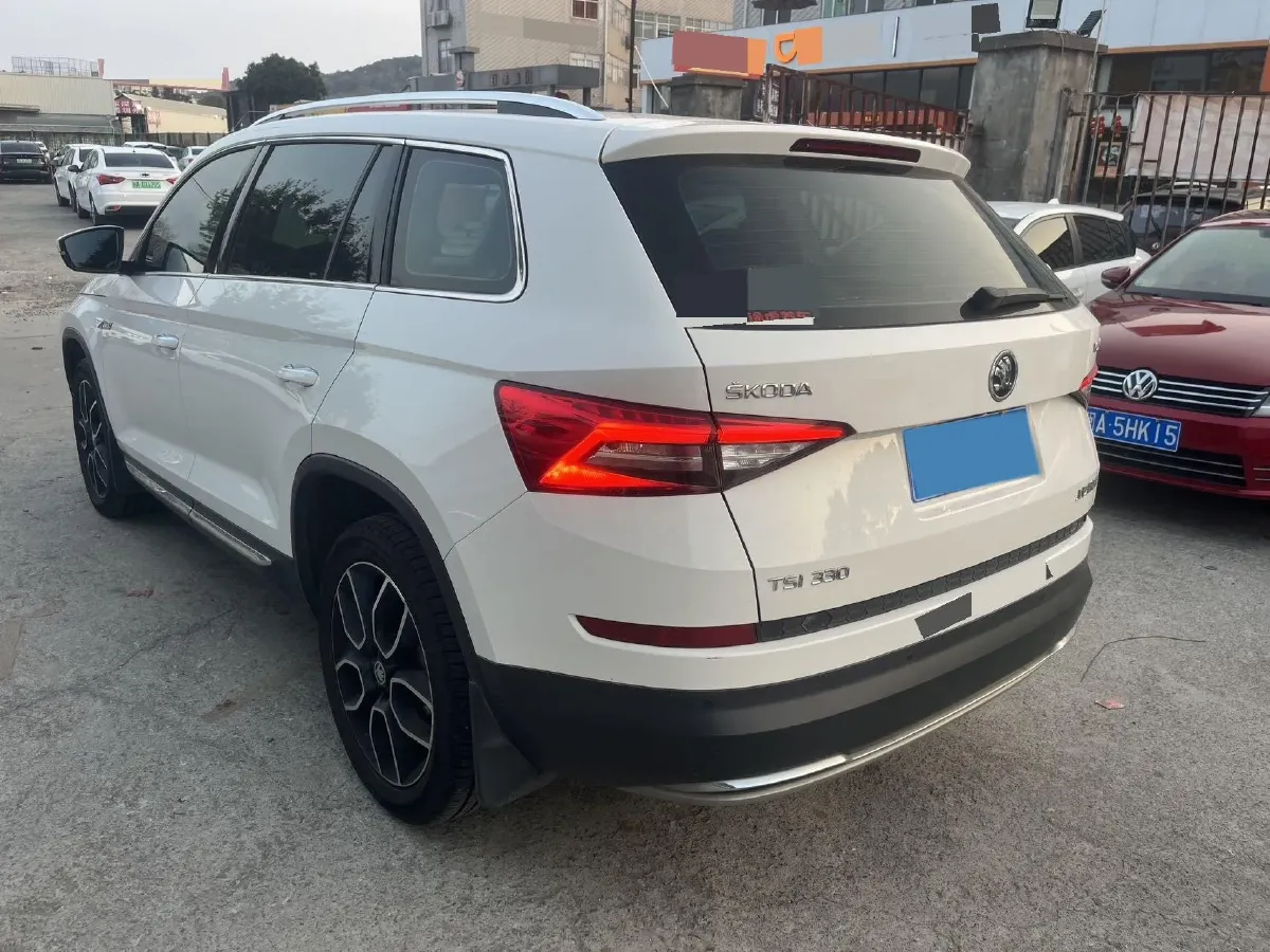 2018 Skoda Kodiak 2.0T 186HP L4 7DCT,autocango,china used car exporter,china ev exporter,chinese used car exporter,chinese used ev exporter